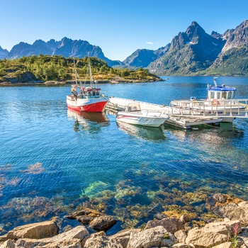 Både i Trollfjord, Lofoten i Nordnorge