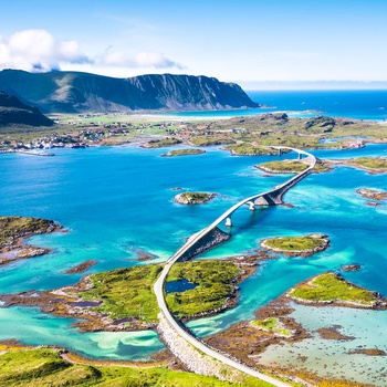 Atlanterhavsvejen i Norge set fra en drone