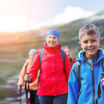På vandretur med børnene gennem Norges natur