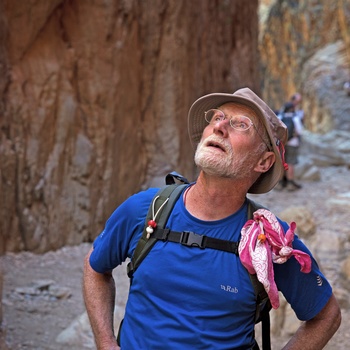 Vandring i Larapinta Trail i Macdonnell Ranges, Northern Territory
