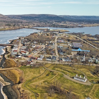 Annapolis Royal ligger ud til Annapolis-floden, Nova Scotia i Canada