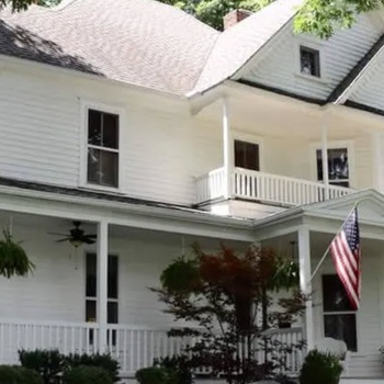 Oak Hill on Love Lane, NC