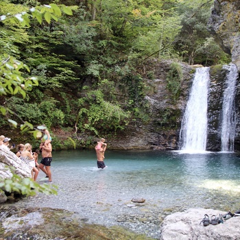 Mount Olympus National Park og vandfaldet i Enipeas-kløften - Grækenland