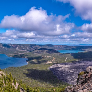 Newberry National Volcanic Monument og søen Paulina Lake, Oregon