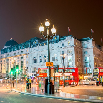 Piccadilly Circus i London