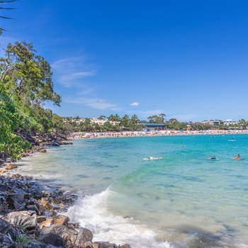 Kyst og strand ved Noosa Heads i Queensland - Australien
