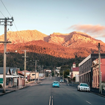 Queenstown på Tasmanien - Foto: Josh Fotheringham, Unsplash