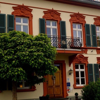 Romantik Hotel Villa Sayn