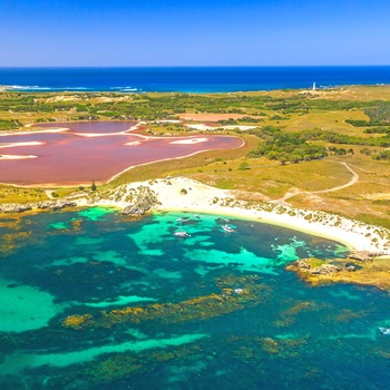 Luftfoto af Pink Lake på Rottnest Island - Western Australia