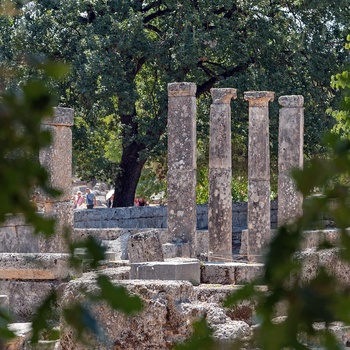 Ruinerne i det arkæologiske område Olympia på Peloponnes - Grækenland
