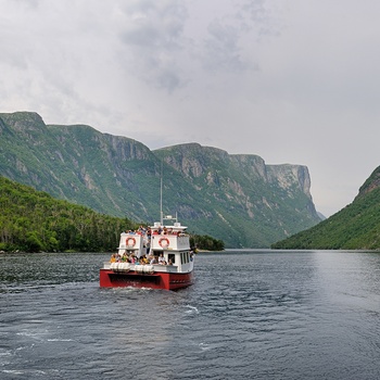 Sejltur - På vej mod Western Brook Pond i Gros Morne National Park - Newfoundland i Canada 2.jpeg
