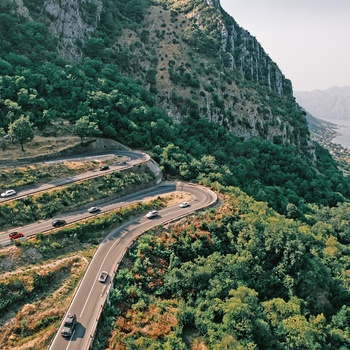 Serpentine Road mellem Kotor og Njeguši i Montenegro