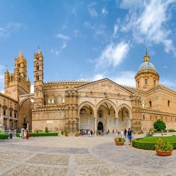 Den store katedral i Palermo på Sicilien