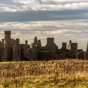 Skotland, Cruden Bay - konturerne af ruinerne af New Slains Castle
