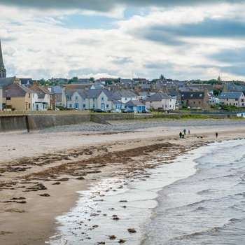 Skotland, Thurso - byen set fra stranden en skyet efterårsdag