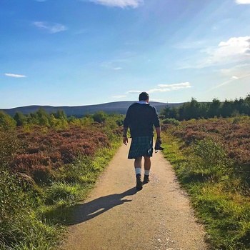 Hiking i kilt, Skotland