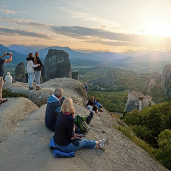 Solnedgang over klostrene i Meteora - Grækenland