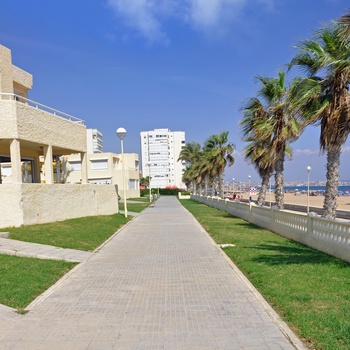 Feriebyen Urbanova og stranden playa del Saladar, Sydlige Spanien