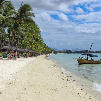 Lækker strand i Mauritius - Foto: Tudor Adrian Unsplash