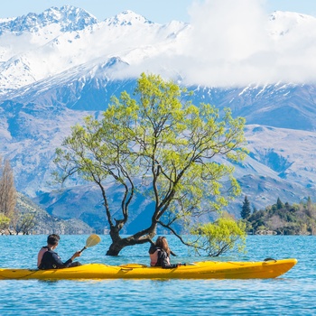 I kajak på Lake Wanaka på Sydøen - New Zealand