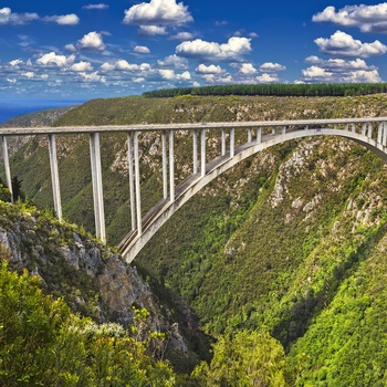 The Bloukrans Bridge langs Garden Route i Sydafrika