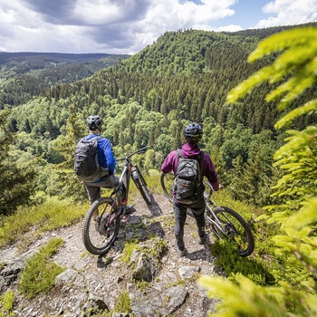 Thueringer-Wald-Gehlberg-Mountainbiker, Tyskland