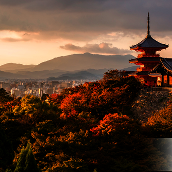Kiyomizu-dera temple in Kyoto med KLM