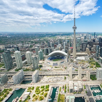 CN Tower i downtown Toronto, Ontario i Canada