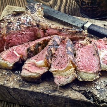 Bistecca alla Fiorentina - kæmpe bøf fra Firenze og Toscana