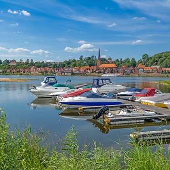 Udsigt til Lauenburg fra floden Elben, Nordtyskland