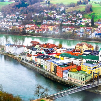 Byen Passau ved floderne Ilz, Donau og Inn, Sydtyskland