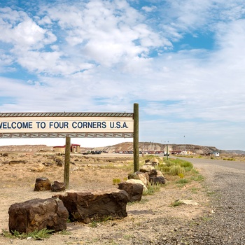 Four Corners Monument - Arizona, New Mexico, Utah og Colorado
