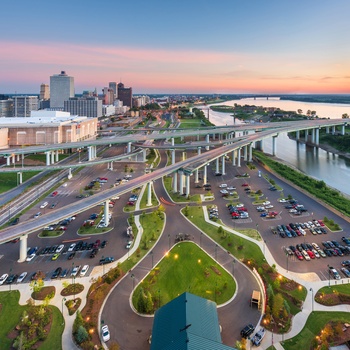 Memphis downtown og bro over Musk Island - USA