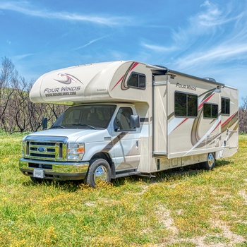 Road Bear autocamper C28-30 Type R - USA