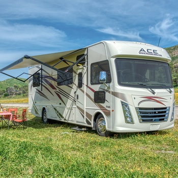 Road Bear autocamper C30-32 Type U - USA