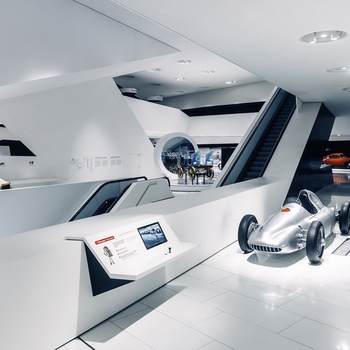 Udstilling i Porsche Museum i Stuttgart - © 2026 Dr. Ing. h.c. F. Porsche AG.