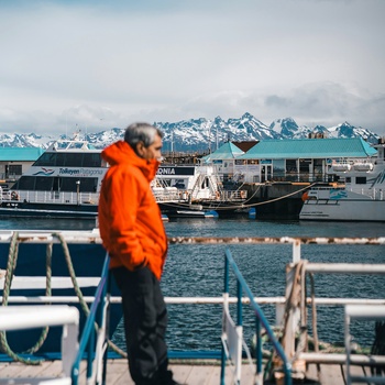 Mand i havnen i Ushuaia, Argentina i Patagonien - Foto: Sander Traa, Unsplash
