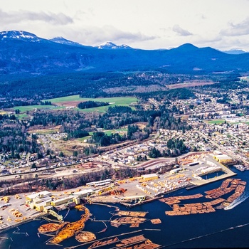 Kystbyen Chemainus der er kendt for vægmalerier og skovindustri - Vancouver Island