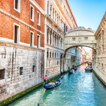 Ponte dei Sospiri - sukkenes bro i Venedig