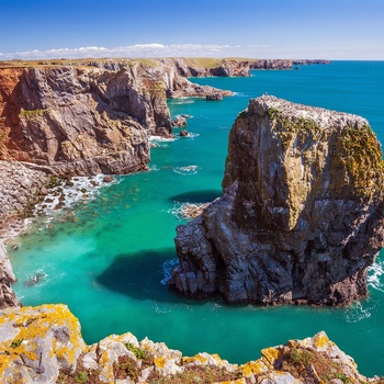 Wales - Pembrokeshire Coast National Park med Stack Rocks