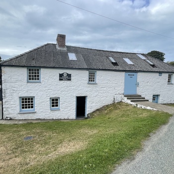 Wales - den smukke uldmølle Felin Tregwynt Mill