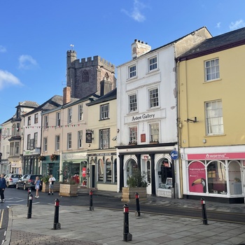 Wales - hovedgaden High Street i Brecon