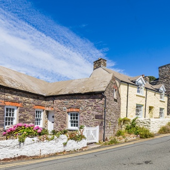 Wales, Pembrokeshire - smukke farverige huse i St. David's