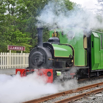 Snowdon Mountain Railway på Llanberis togstation - Wales 