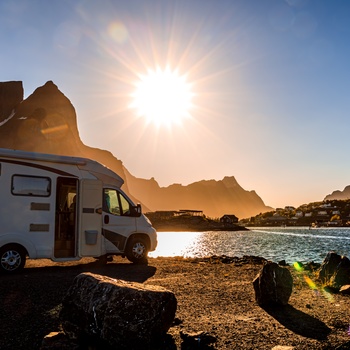 Autocamper i Norge - flot solnedgang 