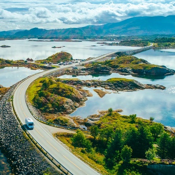 Autocamper i Europa. Kør på mindre veje og opdag mere