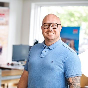 FDM Travel Martin, rejsespecialist