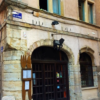 Klassisk restaurant, Bouchon, i Lyon, Frankrig