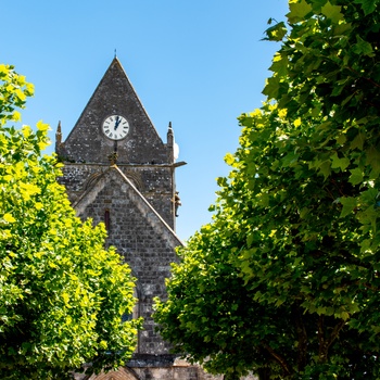 Faldskærmssoldaten i Sainte Mere Eglise i Normandiet