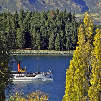 Dampskibet TSS Earnslaw på Wakatipusøen ved Queenstown, Sydøen